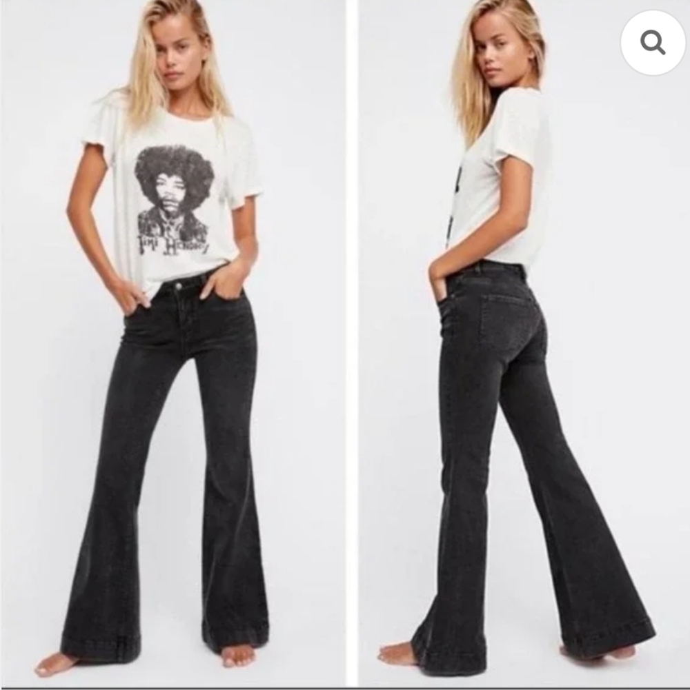 We The Free Low Tide Flare Jeans In Washed Black Size 30 Inseam 30.5" Stretch